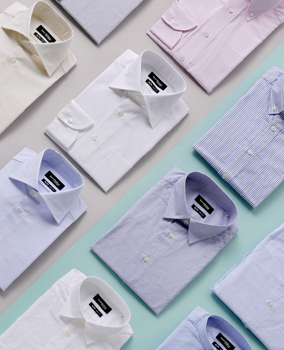 様々なシャツのラインナップ