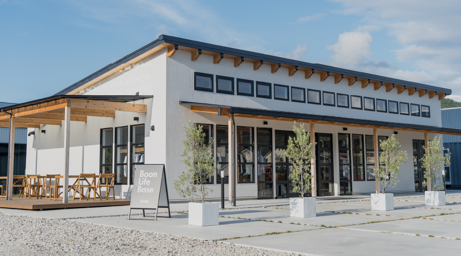 Boon Life Base 西脇店 外観